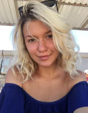 Mia